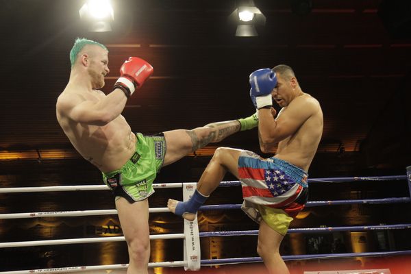 Let`s go green: Falk Monzel vs. Tyrone Priest West (Foto: Marco Baumann/boxgymnasium.de)
